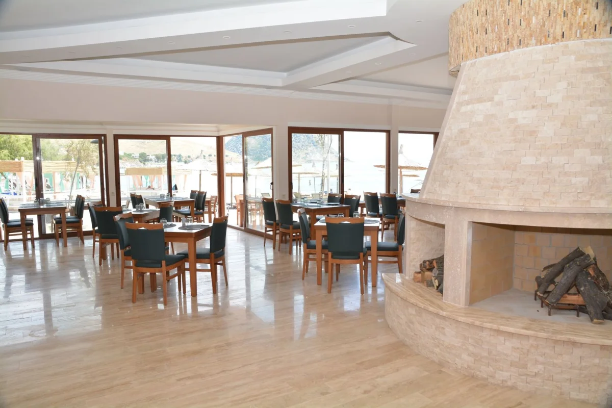 Club Marma Hotel