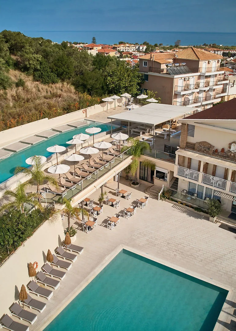 Altura Hotel