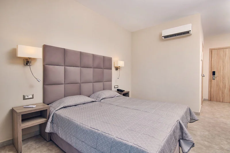 Altura Hotel
