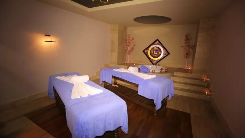 Melas Lara Hotel
