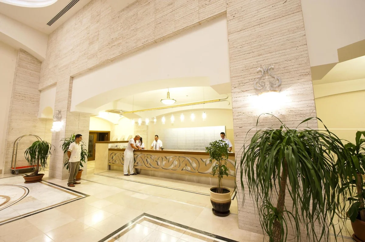 Melas Lara Hotel