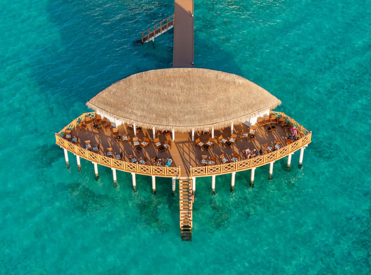  Angaga Island Resort And Spa