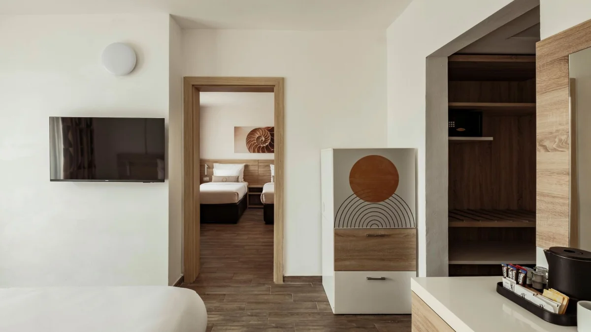 Ax Odycy Hotel