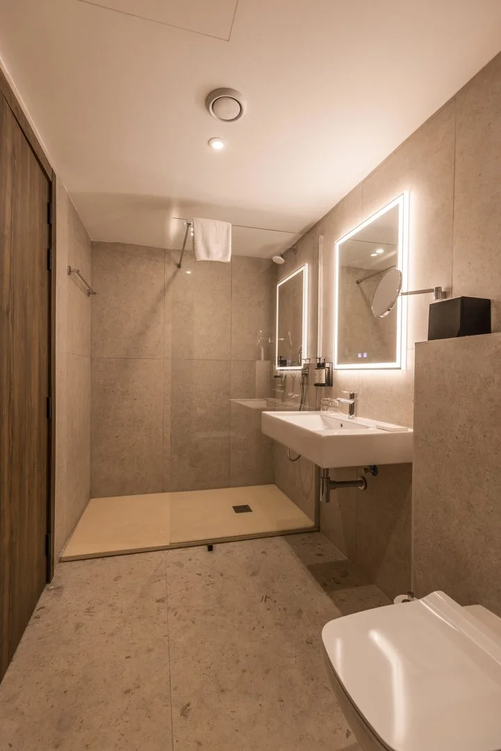 Ax Odycy Hotel