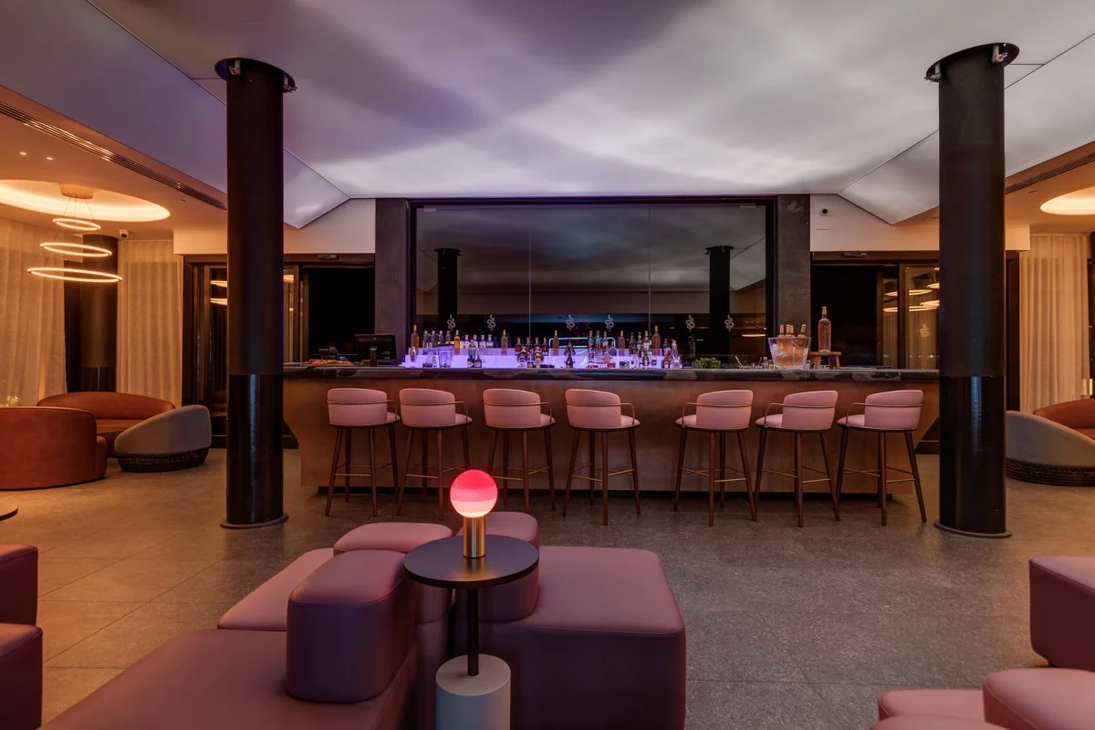 Ax Odycy Hotel