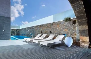 Mistral Bay