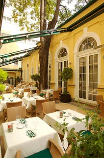 Gallery 4