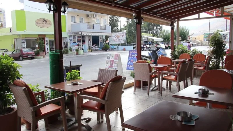 Acropolis Apartments