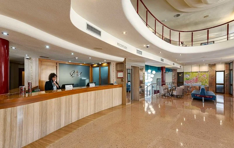 Perla Marina Hotel