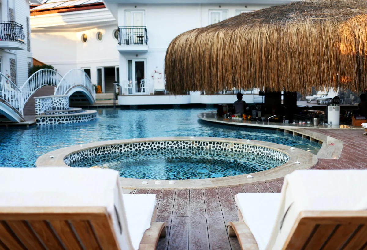 The Pine Hill Hotel & Suites