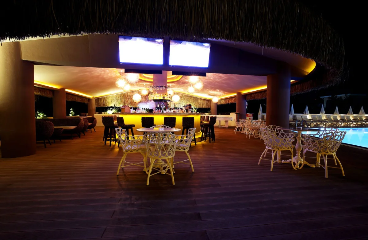 The Pine Hill Hotel & Suites