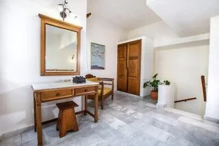 Gallery 5