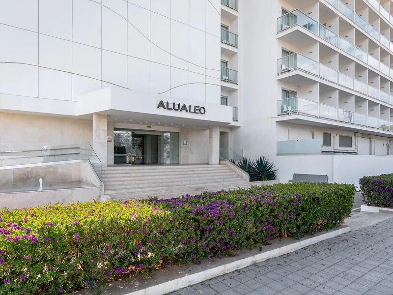 Alua Leo