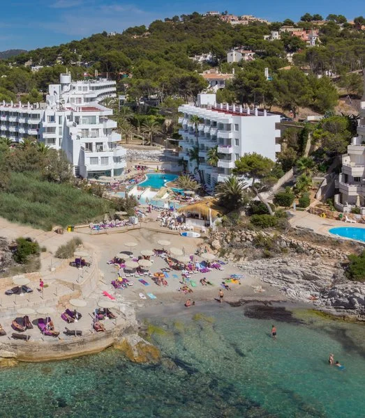 Fergus Style Cala Blanca Suites