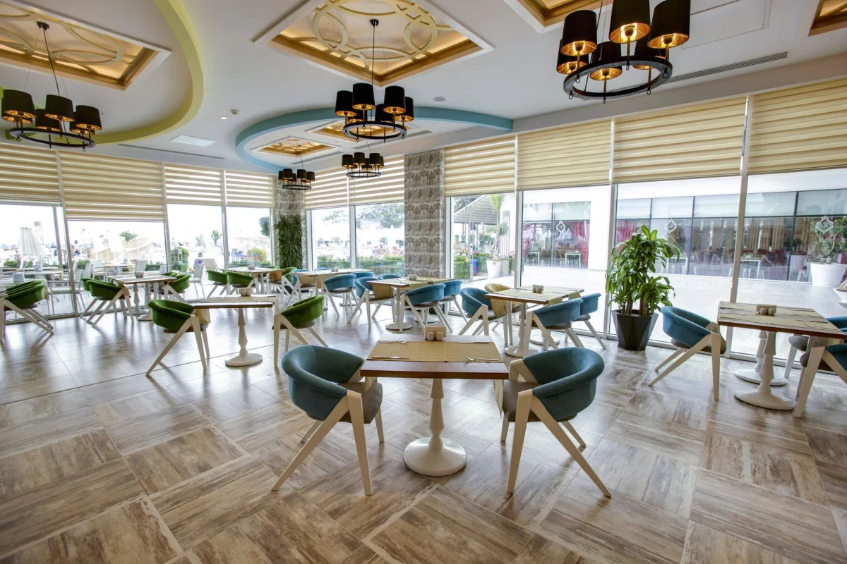  Azura Deluxe Resort & Spa Avsallar