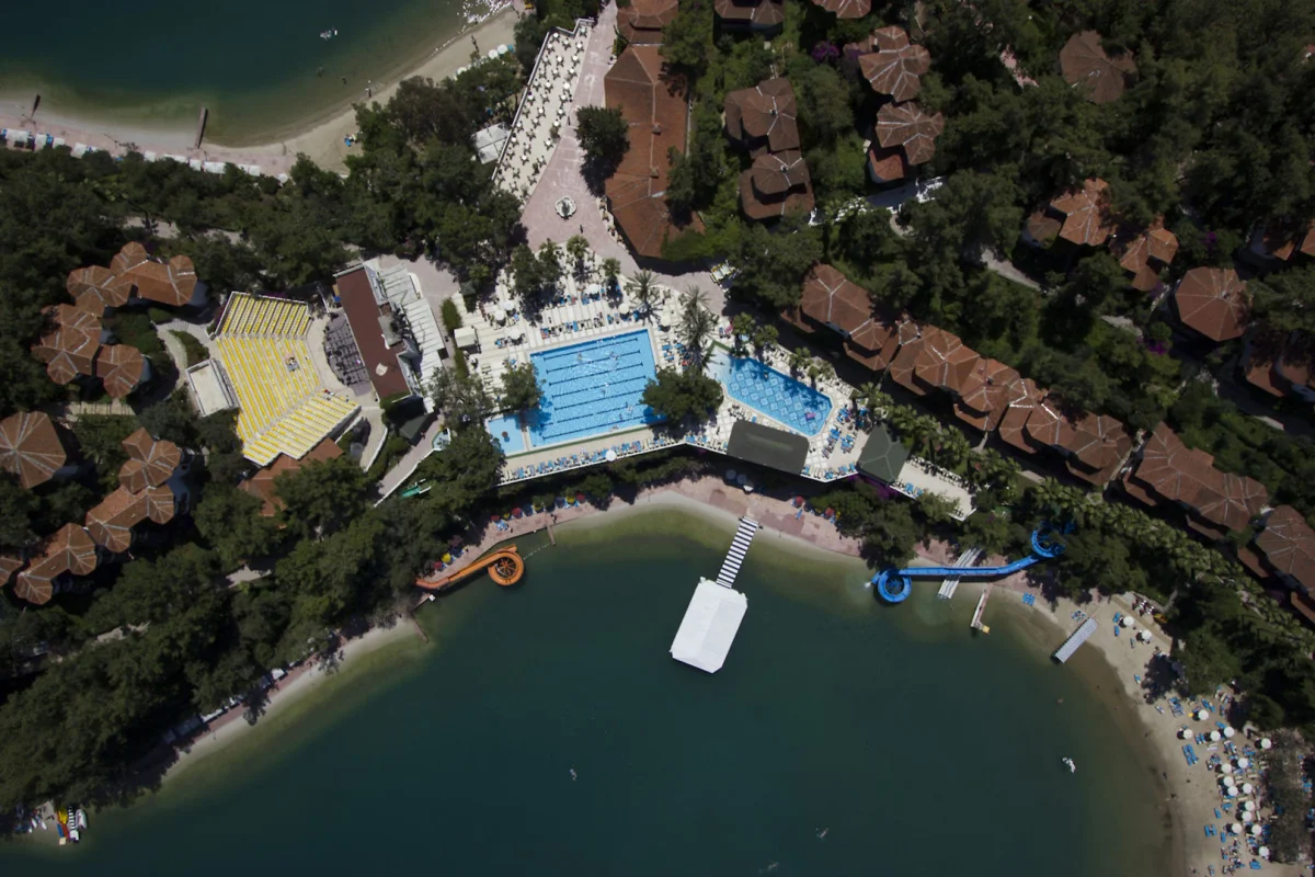  Club & Hotel Letoonia