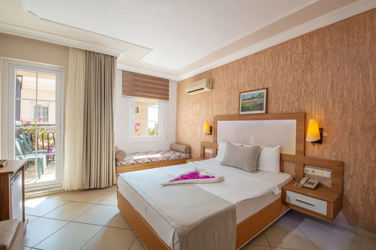 Nicholas Park Hotel