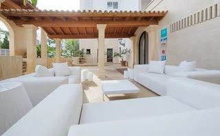 Illa Dor Hotel & Apartments