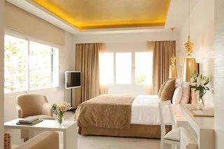 Illa Dor Hotel & Apartments
