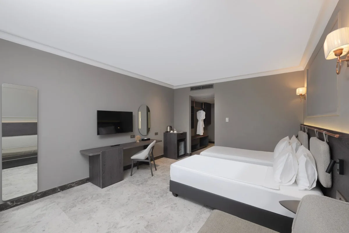  Adora Hotel & Resort