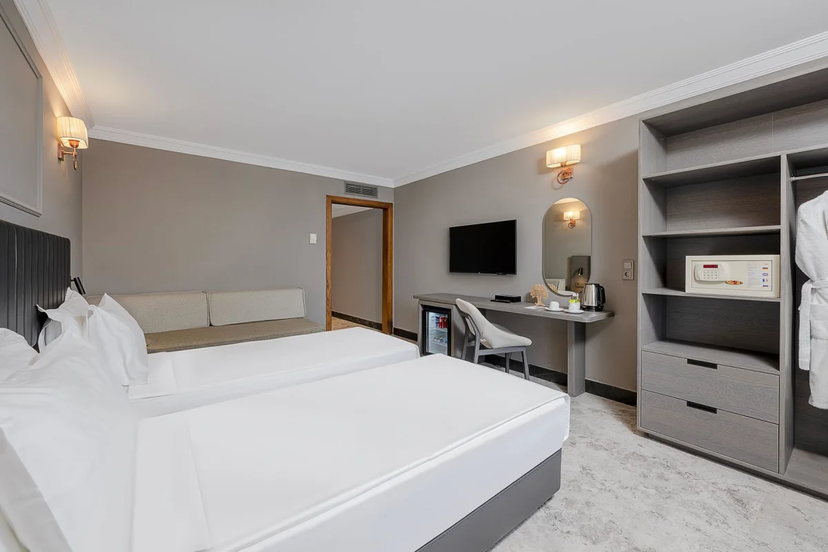  Adora Hotel & Resort
