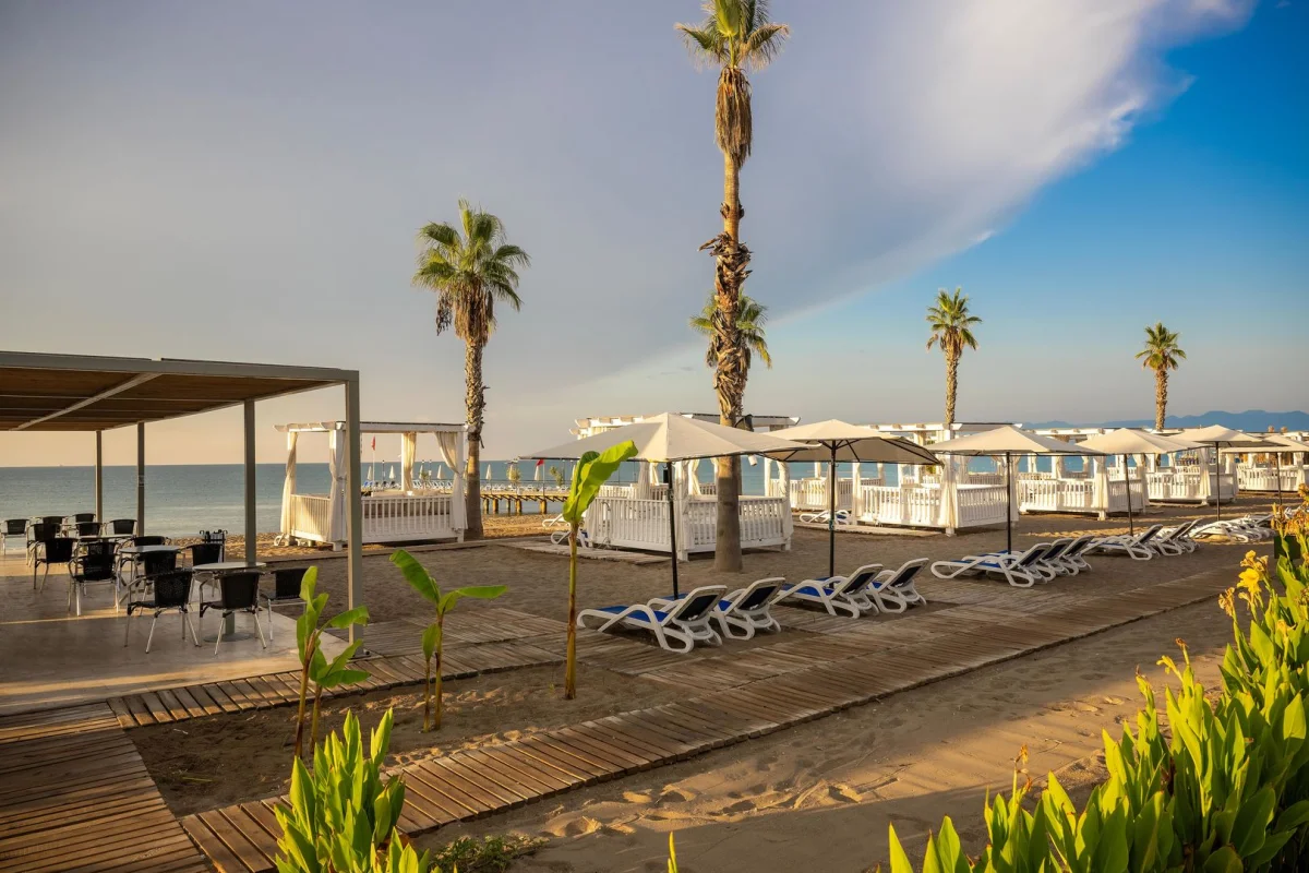  Adora Hotel & Resort