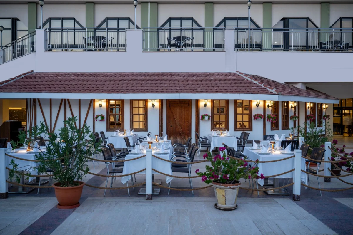  Adora Hotel & Resort