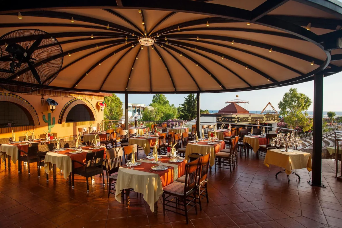 Club Hotel Turan Prince World