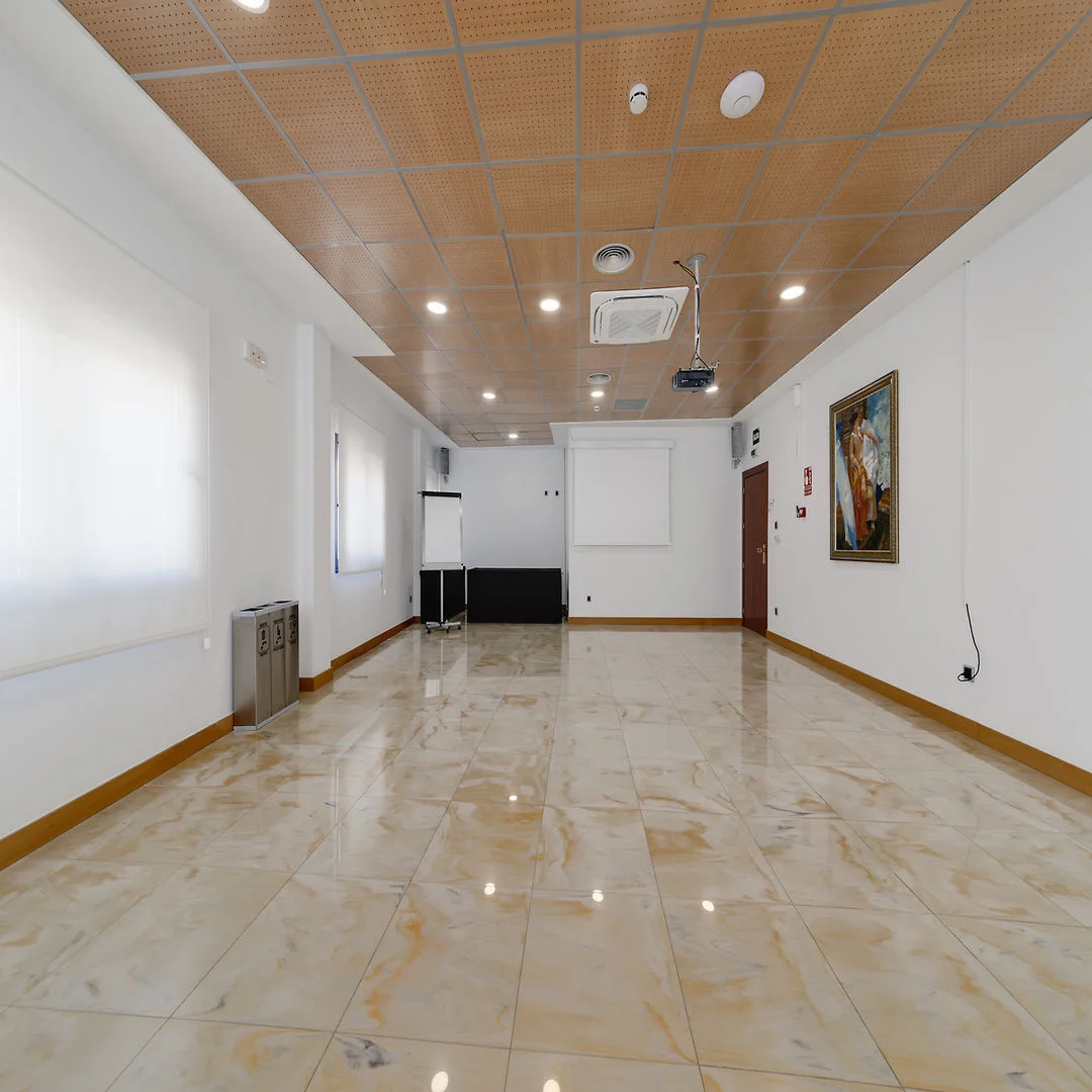 Daniya Denia Spa And Business
