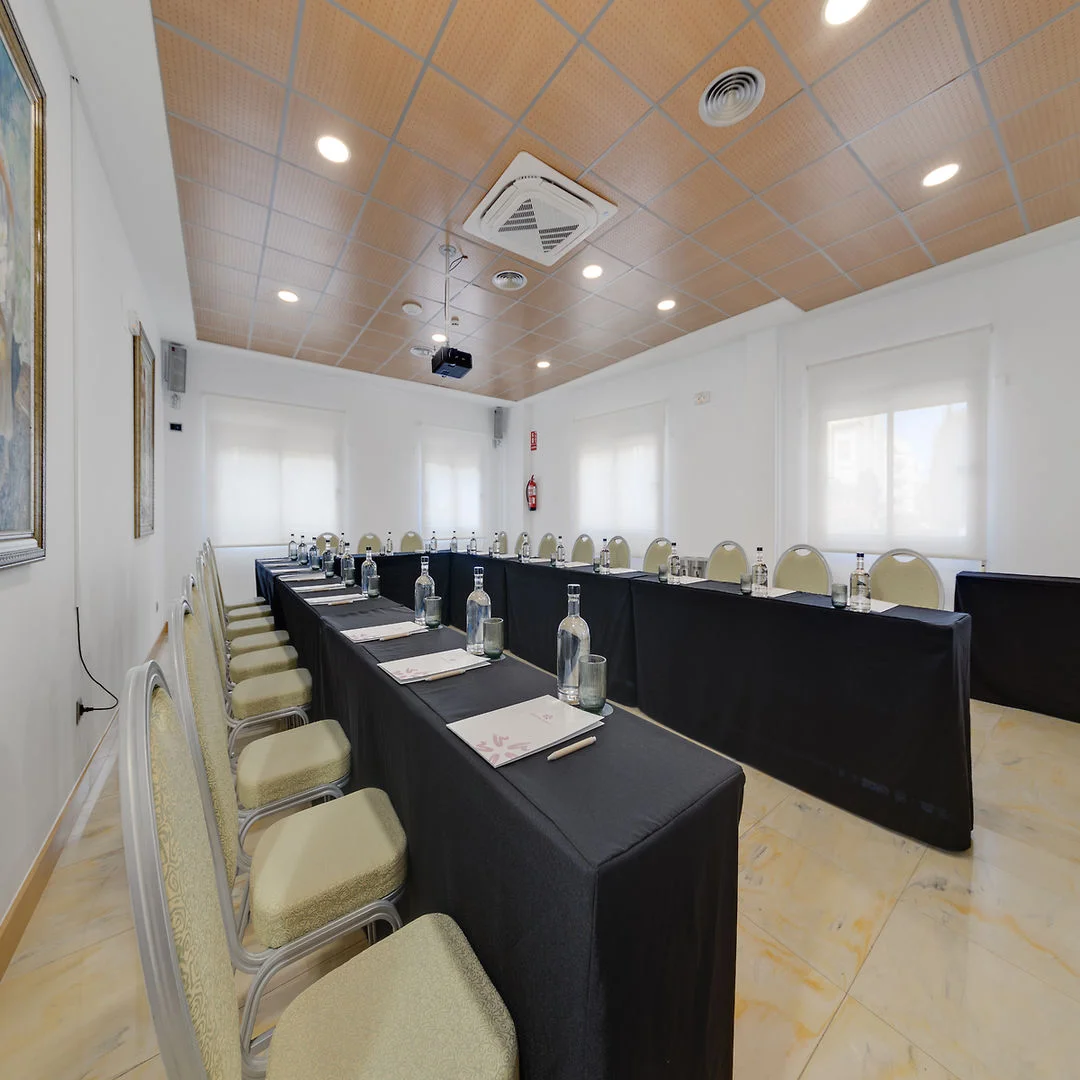 Daniya Denia Spa And Business