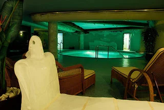 Daniya Denia Spa And Business