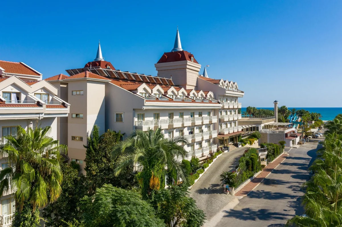  Aydinbey Famous Resort