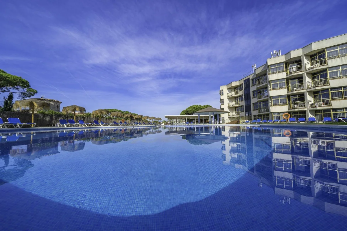 Alegria Bolero Apartments