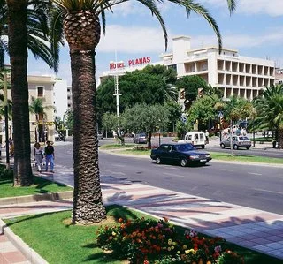 Hotel Planas