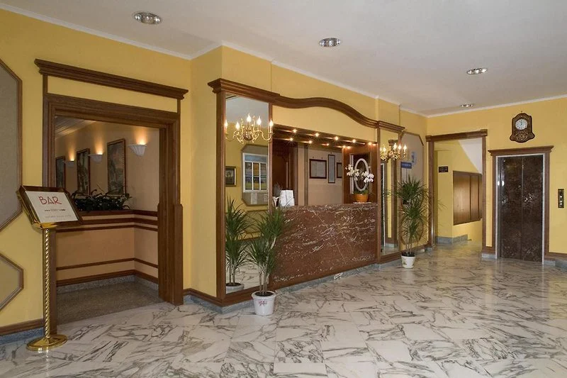 Gallery 5