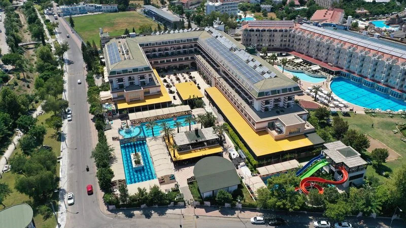 Crystal De Luxe Resort And Spa