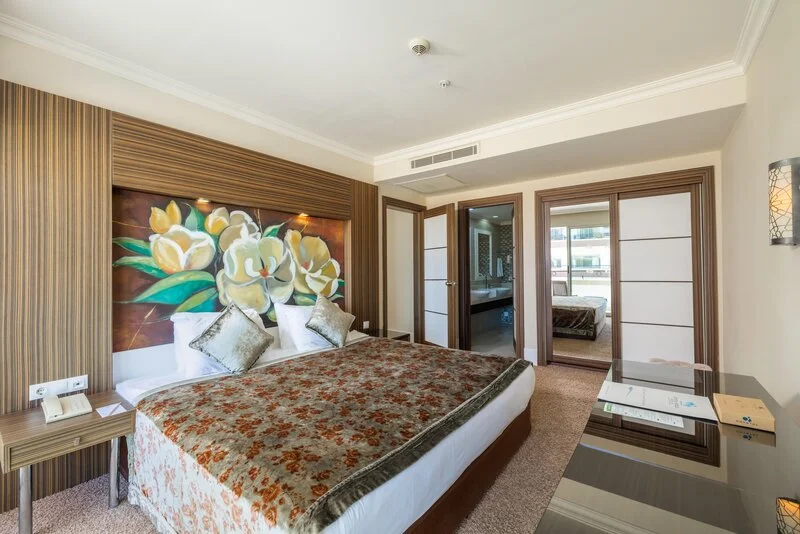 Crystal De Luxe Resort And Spa