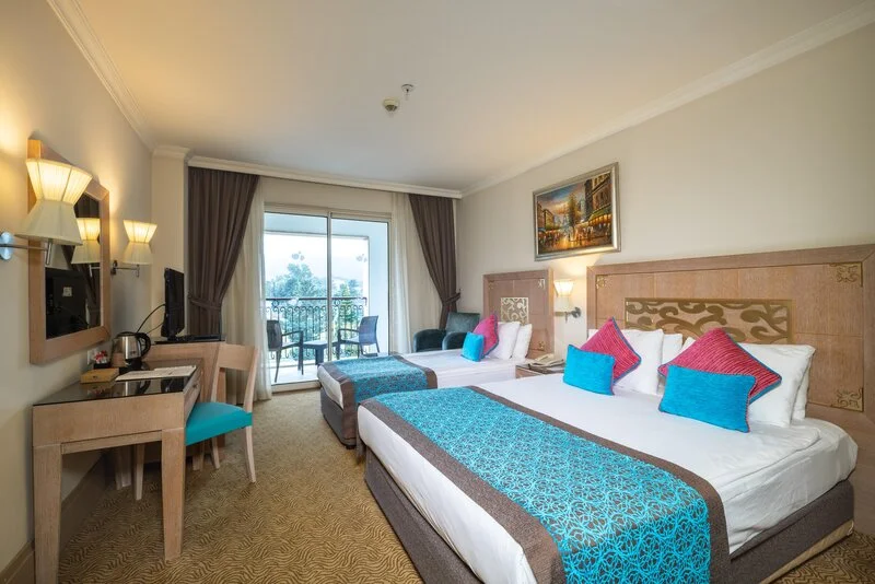 Crystal De Luxe Resort And Spa