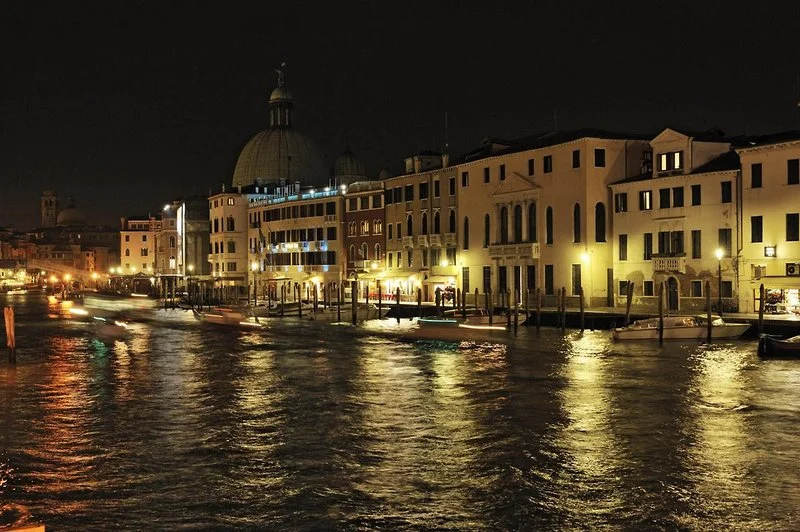 Carlton On The Grand Canal