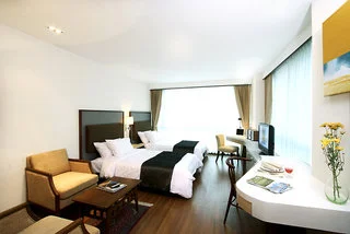 Adelphi Suites Bangkok