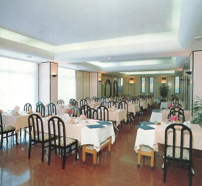 Gallery 4