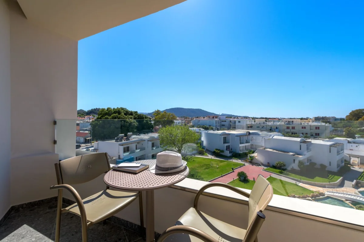 Avra Beach Resort Hotel & Bungalows