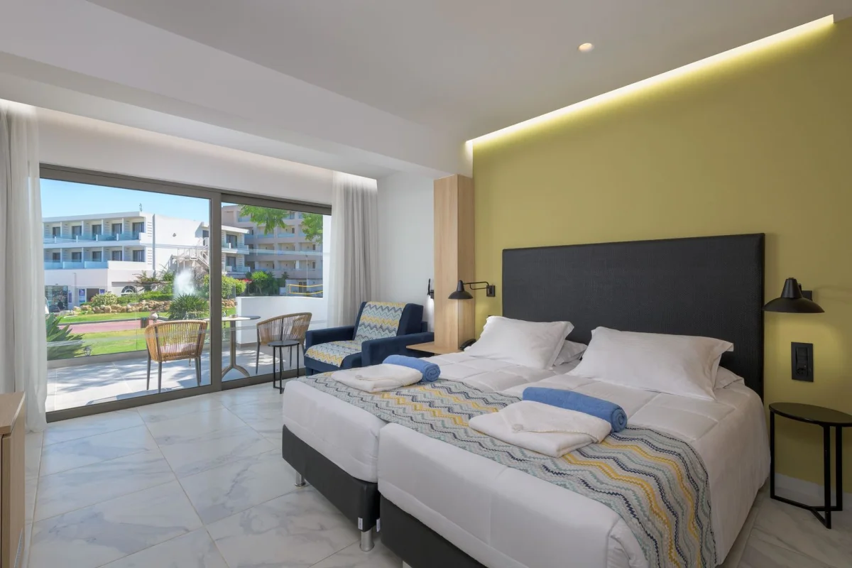Avra Beach Resort Hotel & Bungalows