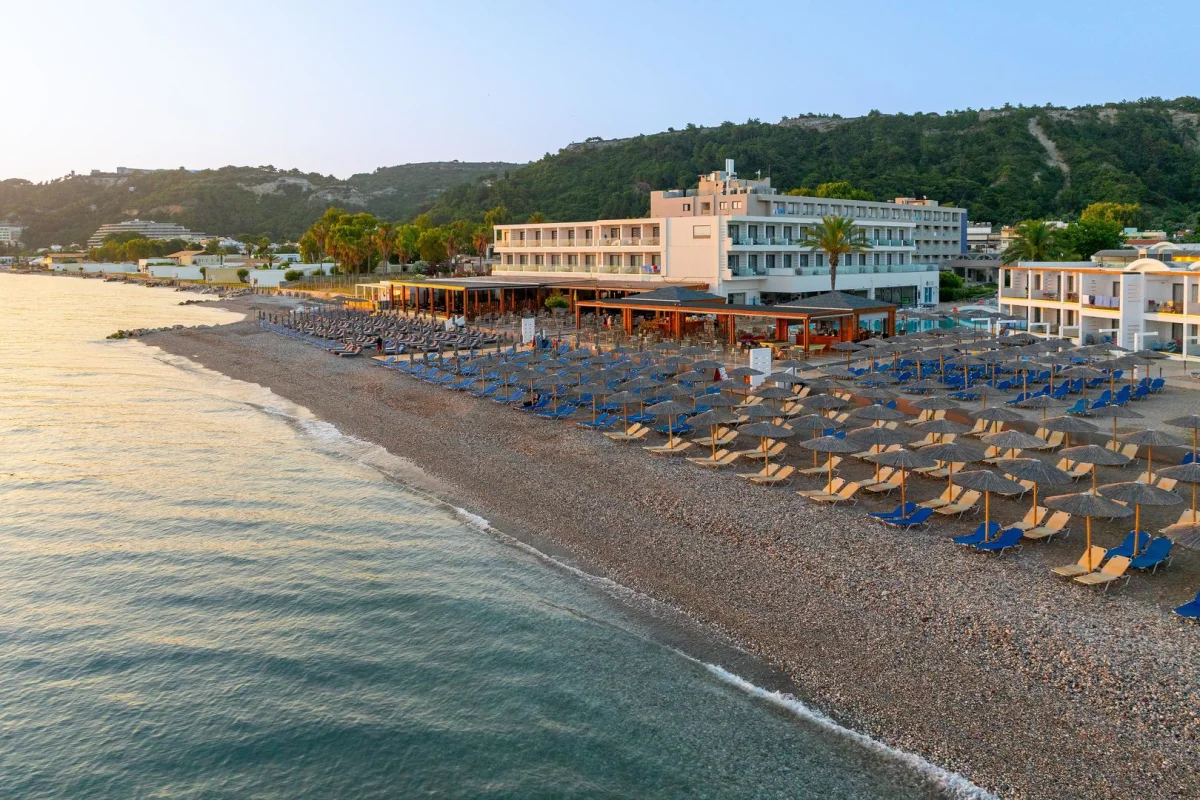 Avra Beach Resort Hotel & Bungalows