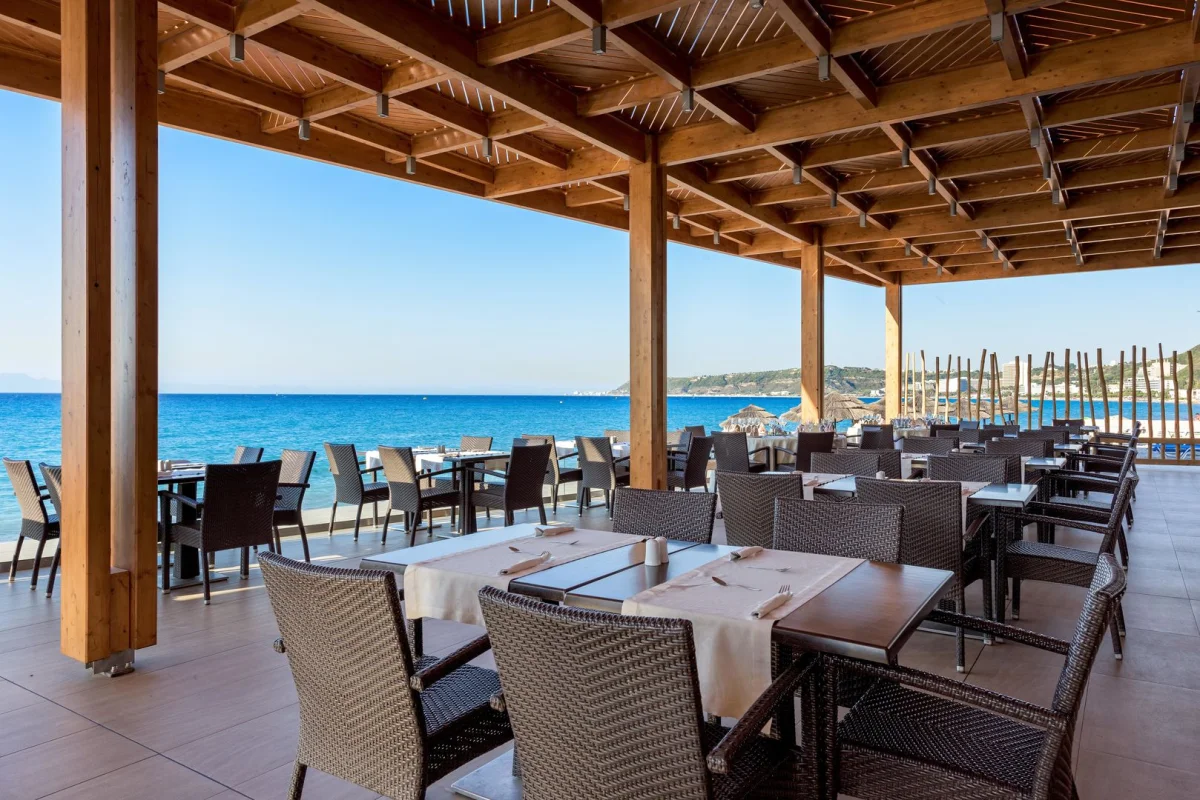 Avra Beach Resort Hotel & Bungalows