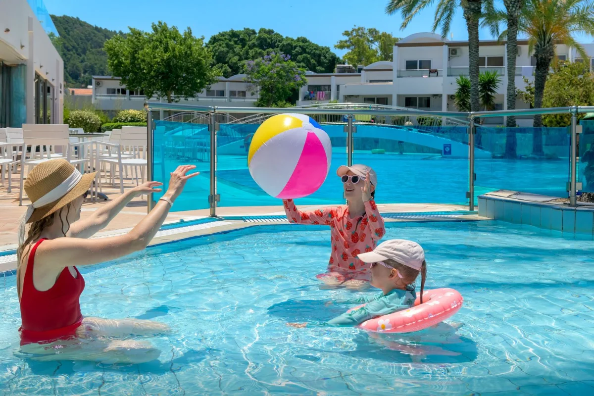 Avra Beach Resort Hotel & Bungalows
