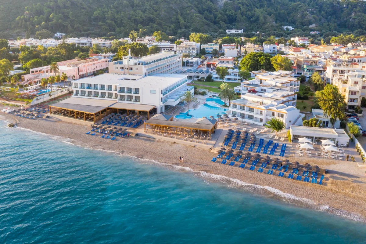 Avra Beach Resort Hotel & Bungalows