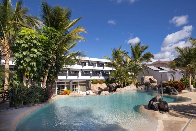 R2 Romantic Fantasa Dreams & Suites Hotel