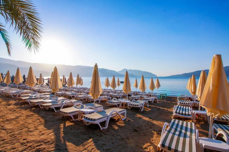 Aurasia Beach Hotel (ex Malibu Beach Hotel)