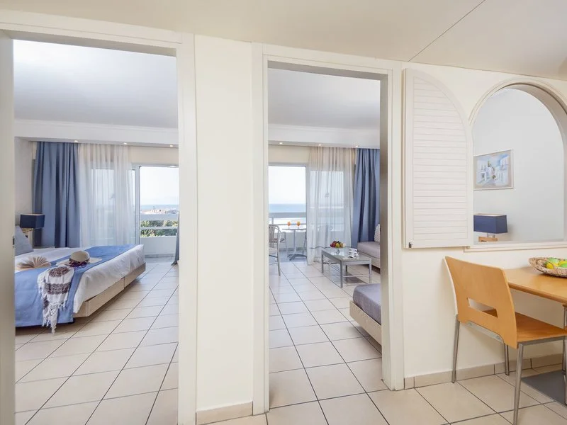 Athineon Hotel image 5